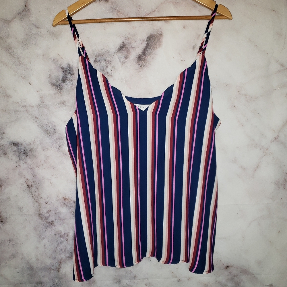 NEW! Socialite scallop v-neck striped tank sz XL